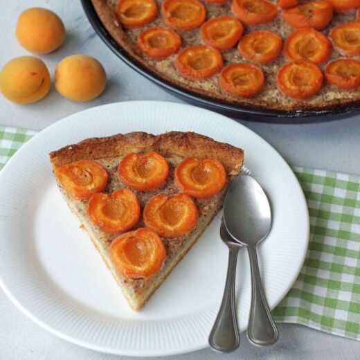 Rezept für feine Aprikosentarte mit Mandelcreme