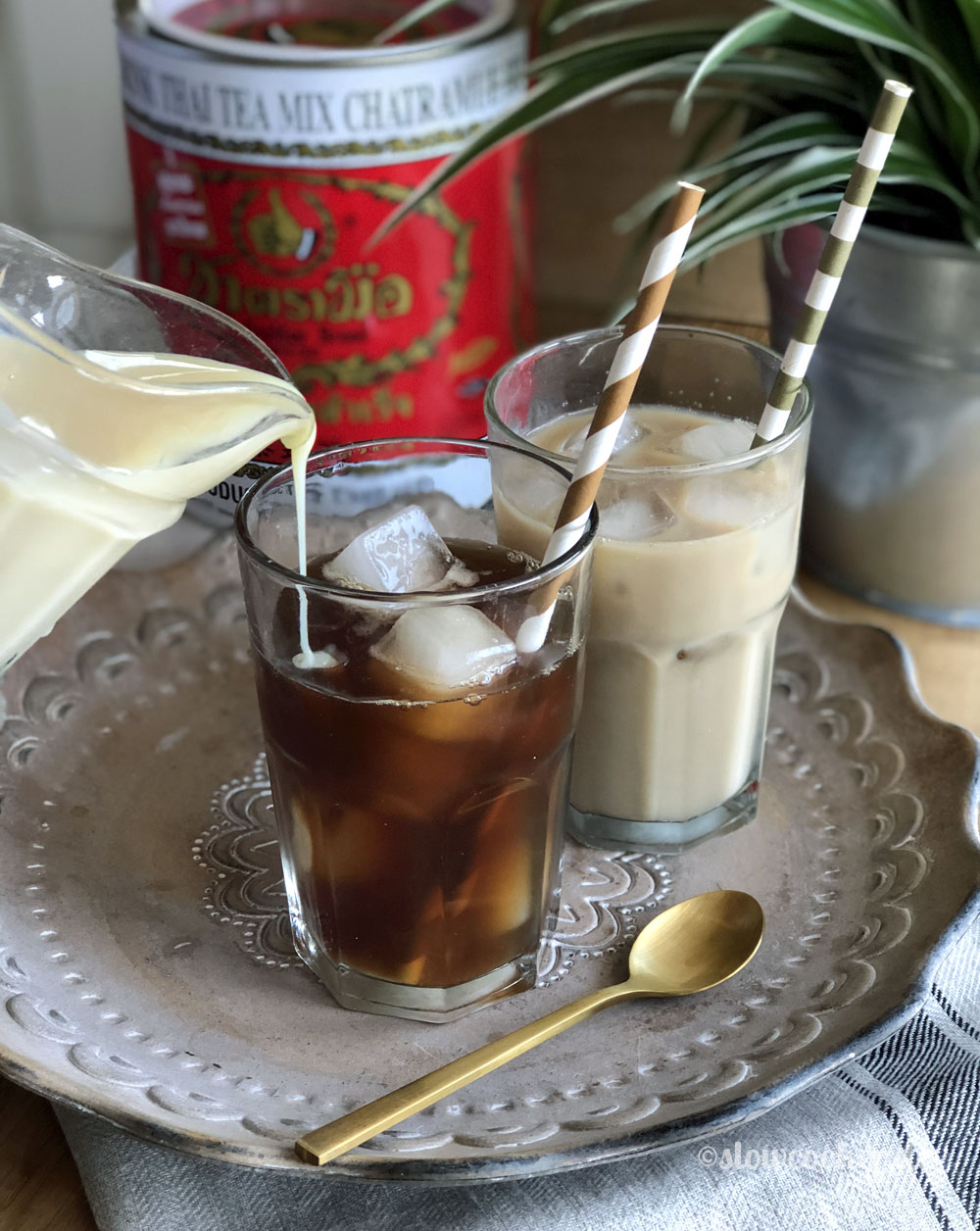 Thai Iced Tea mit gesüßter Kondensmilch
