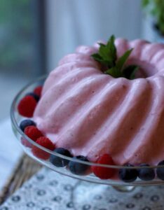 Rezept für Erdbeer-Gugelhupf