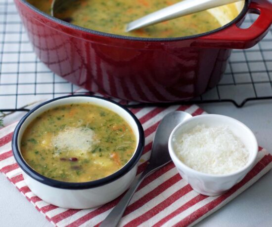 Günstige Suppe aus dem Slowcooker - italienische Bohnensuppe