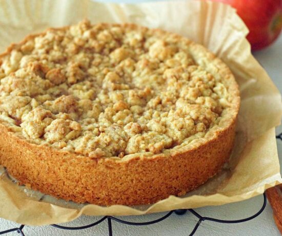 Einfaches Rezept für Apfelmus-Streuselkuchen
