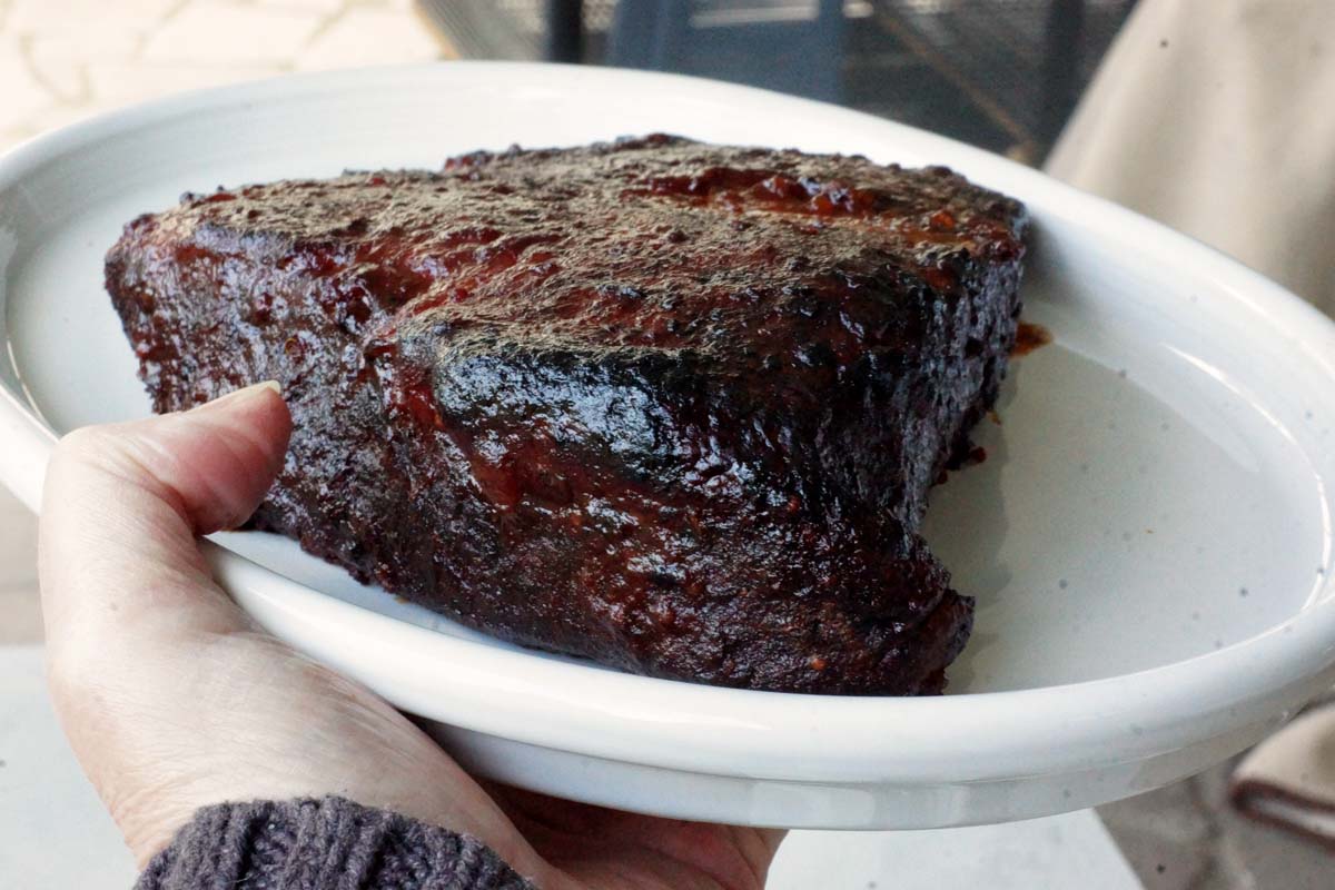 Brisket mit BBQ Saucenglasur vom Grill oder aus dem Backofen