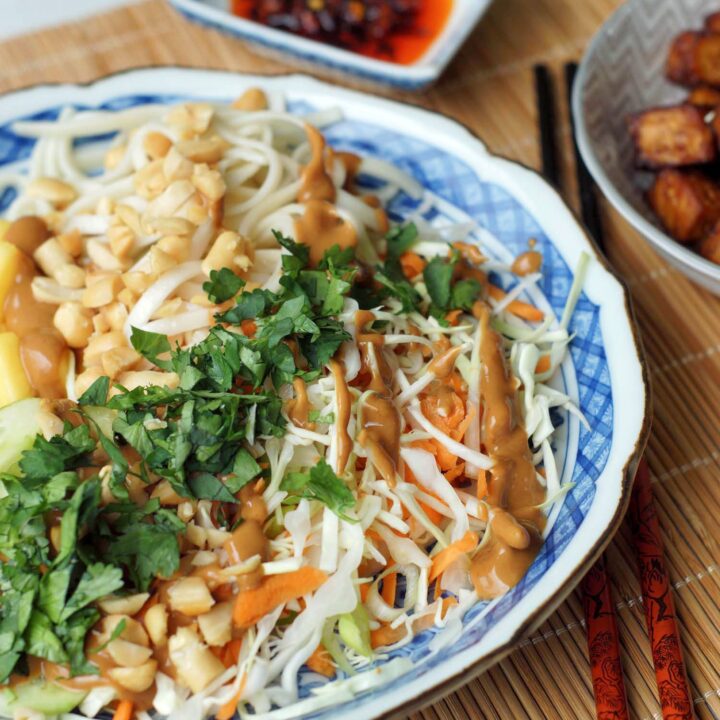Zutaten für den Asiasalat mit Erdnussdressing