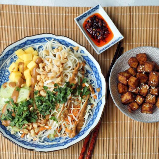 Rezept für Asiasalat mit Erdnuss-Dressing